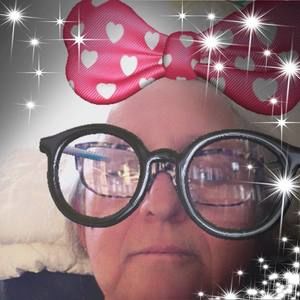 Meet your Posher, Mickie